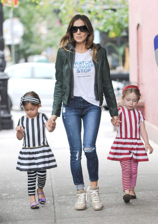 Sarah Jessica Parker, Marion Loretta Elwell and Tabitha Hodge Broderick are seen in the West Village on October 16, 2013 in New York City | Source: Getty Images