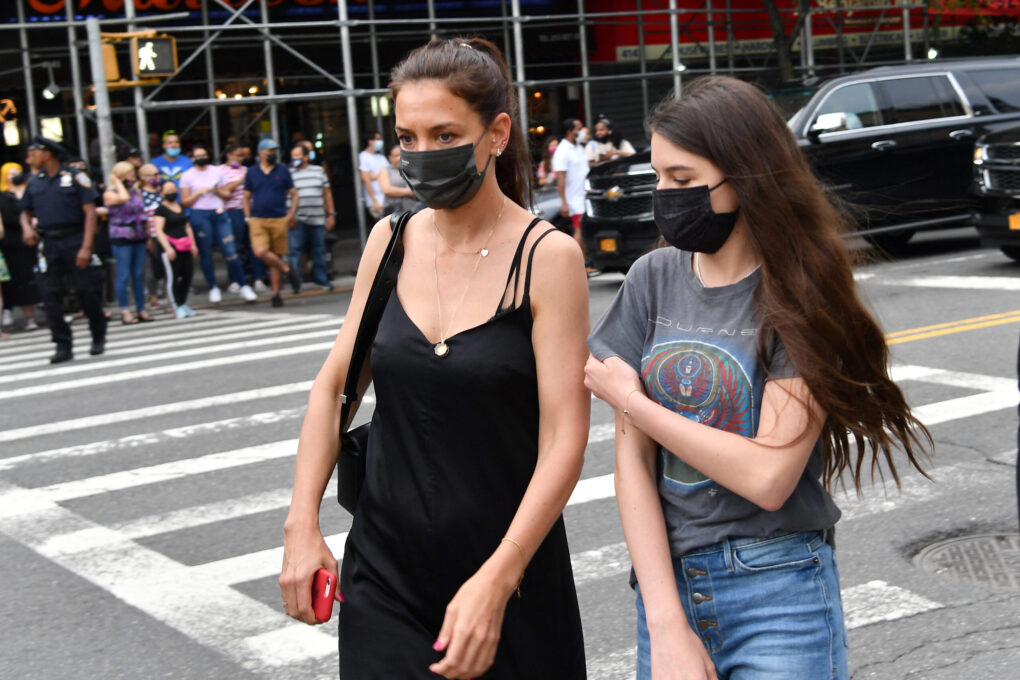 Katie Holmes and daughter Suri Cruise on June 9, 2021 in New York City. | Source: Getty Images