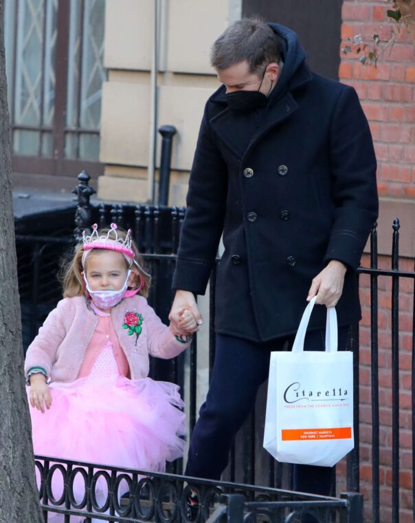 Lea De Seine Shayk Cooper and Bradley Cooper spotted in New York City on March 19, 2021 | Source: Getty Images