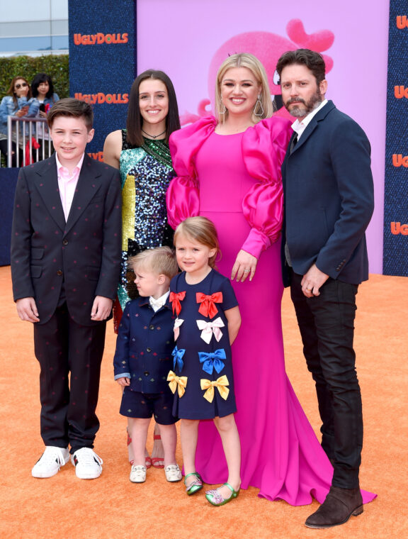 Kelly Clarkson, Brandon, Savannah, River Rose, Remington Alexander, and Seth Blackstock attend STX Films World Premiere of "UglyDolls" at Regal Cinemas LA Live on April 27, 2019, in Los Angeles, California | Source: Getty Images