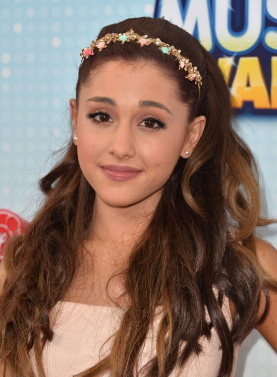 The singer at the Radio Disney Music Awards in Los Angeles, California on April 27, 2013 | Source: Getty Images