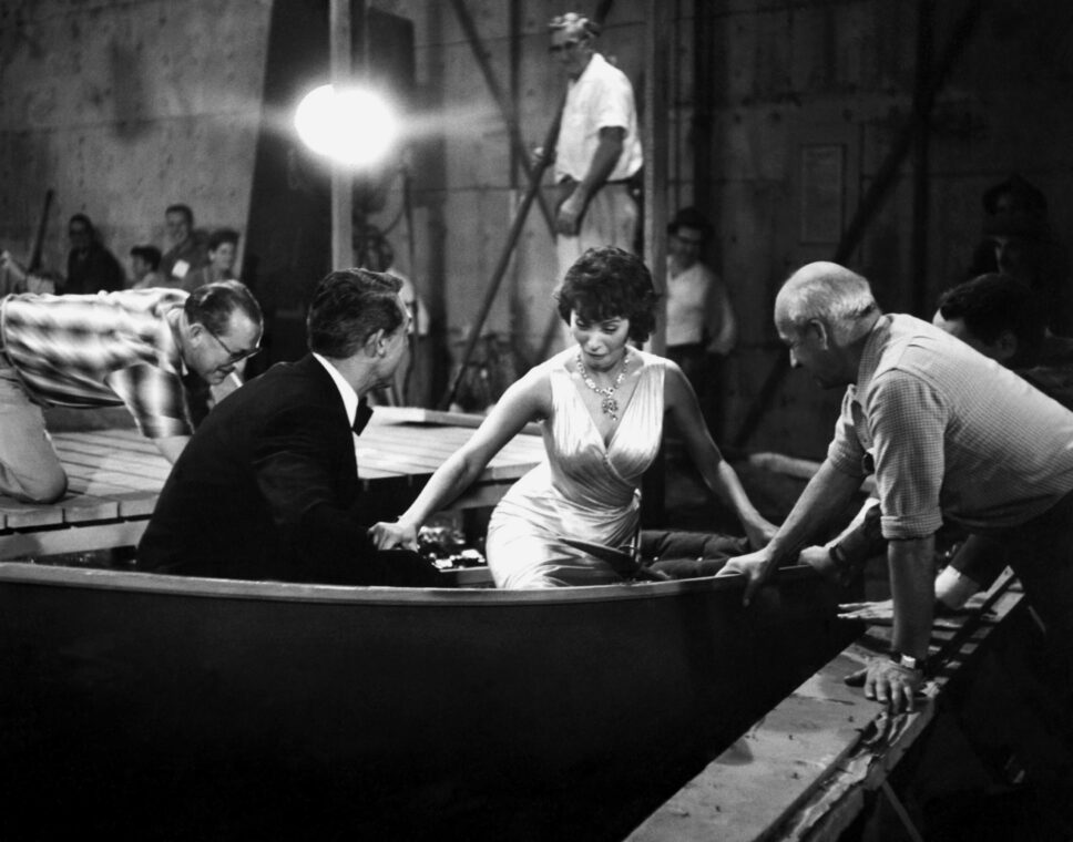 Veteran stars Cary Grant and Sophia Loren in a scene from the movie "Houseboat" in 1958. | Source: Getty Images